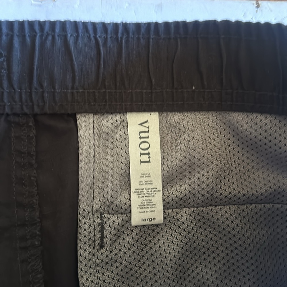 Vuori Ripstop Pants, Large, EUC - Picture 3 of 4